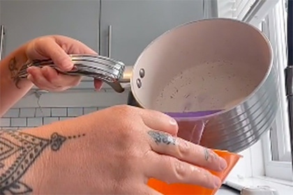 Блогерша показала способ придать белью приятный запах и была обругана в сети