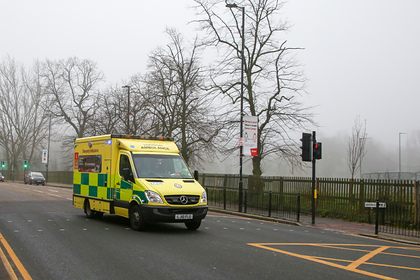 Учителя заставили ребенка сидеть в шерстяном пиджаке и довели до теплового удара