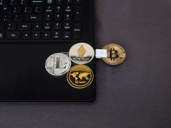 «Виртуальное казино или способ разбогатеть»: граждане Сальвадора начали платить биткоинами и вызвали споры во всем мире (фото)