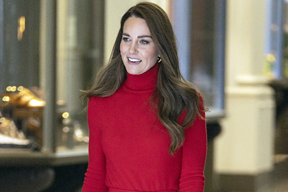 Кейт Миддлтон появилась на публике в наряде за 130 тысяч рублей