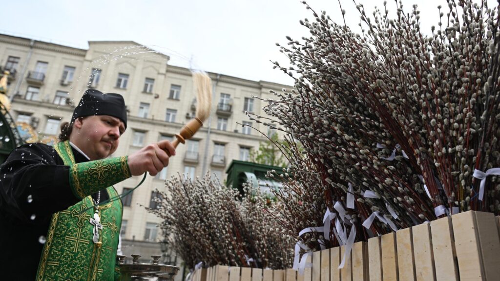 Священник раскрыл сходство песни «Прогулки по воде» с Вербным воскресеньем